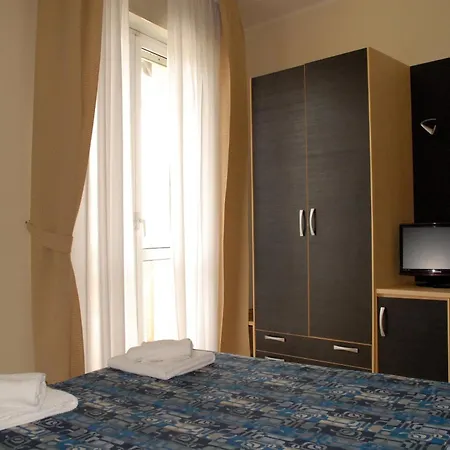 Arno Hotel Rímini