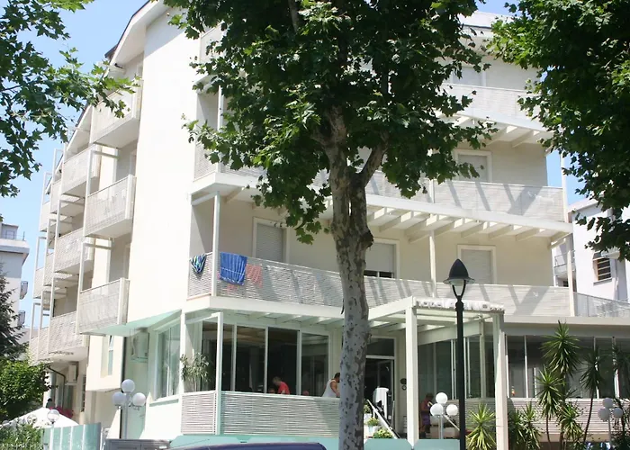 Otel Arno 3*